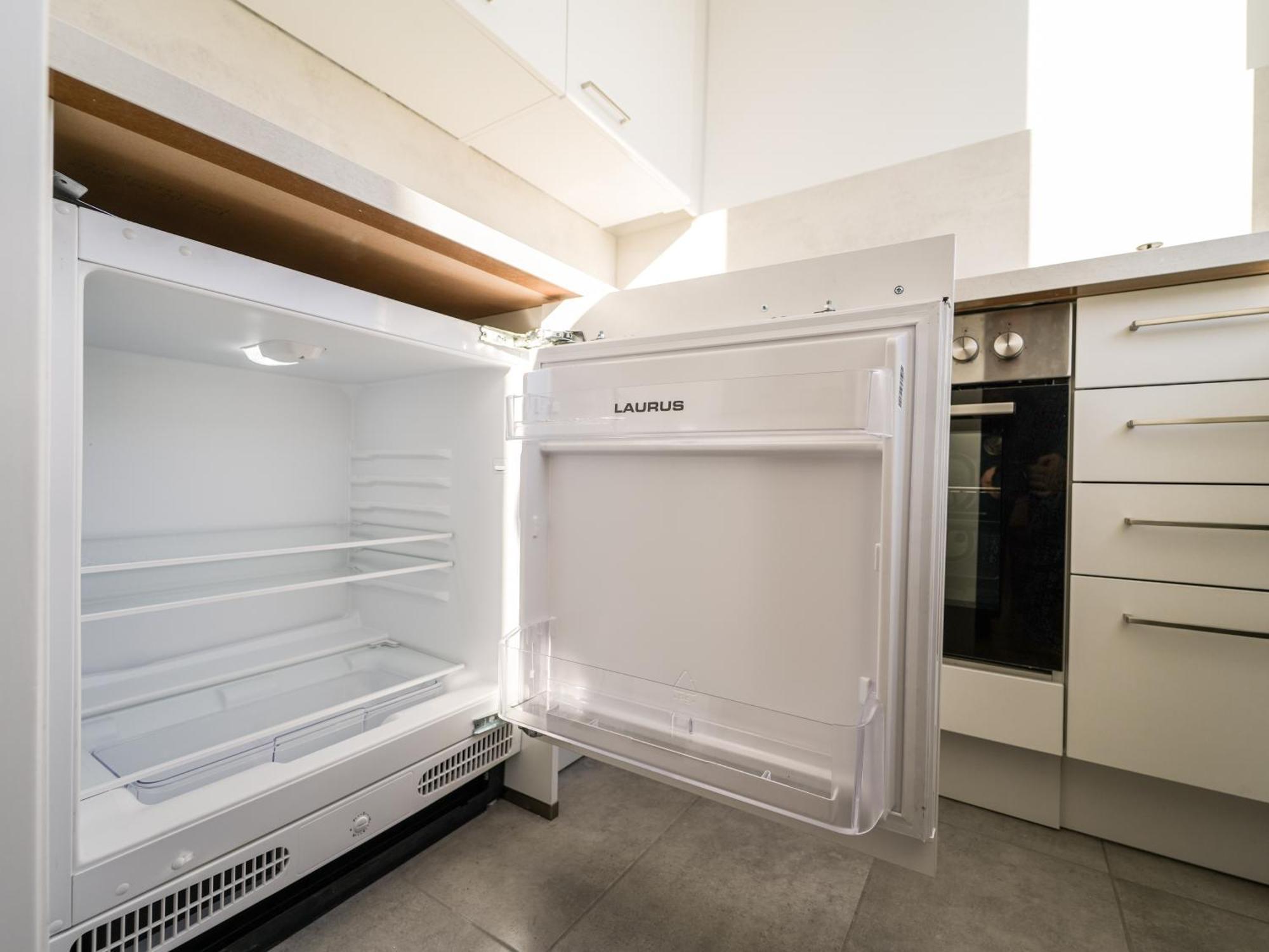 Spacious Apartments With View & Free Parking Wiener Neustadt Exterior photo