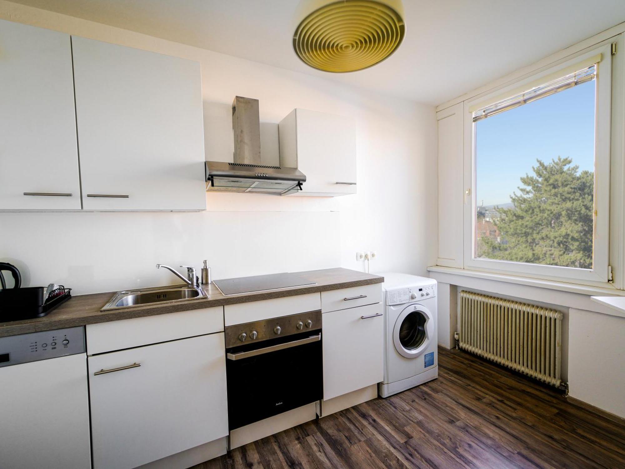 Spacious Apartments With View & Free Parking Wiener Neustadt Exterior photo